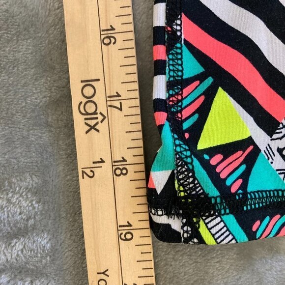 Live Love Dream Neon Geometric Print Tribal Pattern Athletic Capris Size Small - Picture 6 of 8